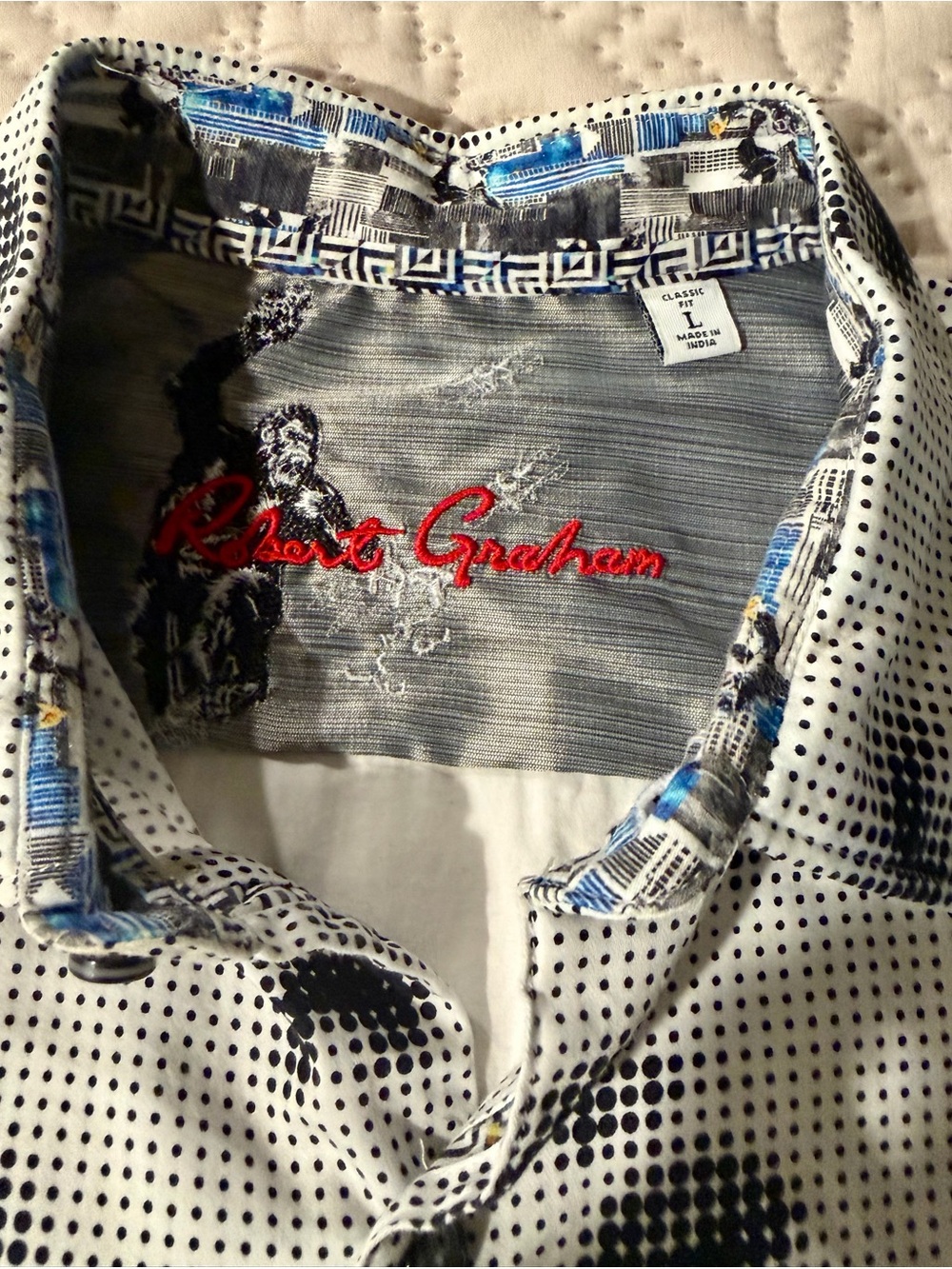 Robert Graham White Button-Down Shirt with Black Abstract Spots - Picture 2 of 4